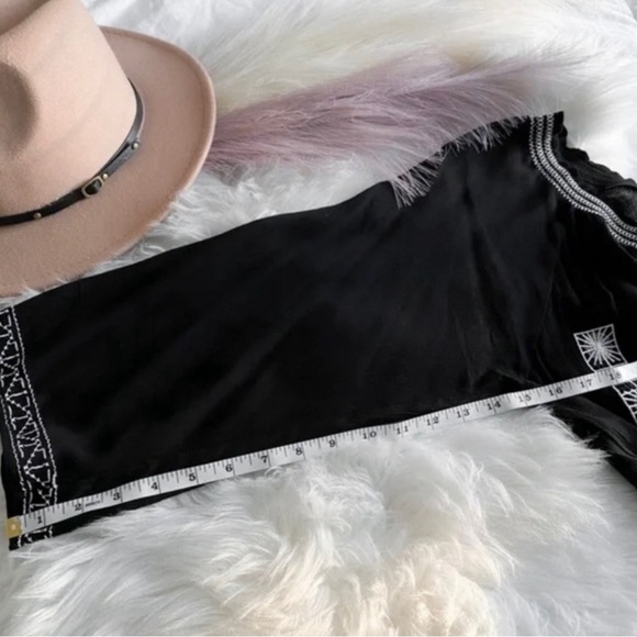 Paparazzi Black Embroidered Tassel Boho Top
Blouse Size Medium - Picture 11 of 15